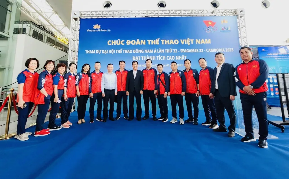 Lễ tiễn Đoàn thể thao Việt Nam lên đường dự SEA Games 32 đã được tổ chức sáng 3-5. Ảnh: LƯỢNG LƯỢNG