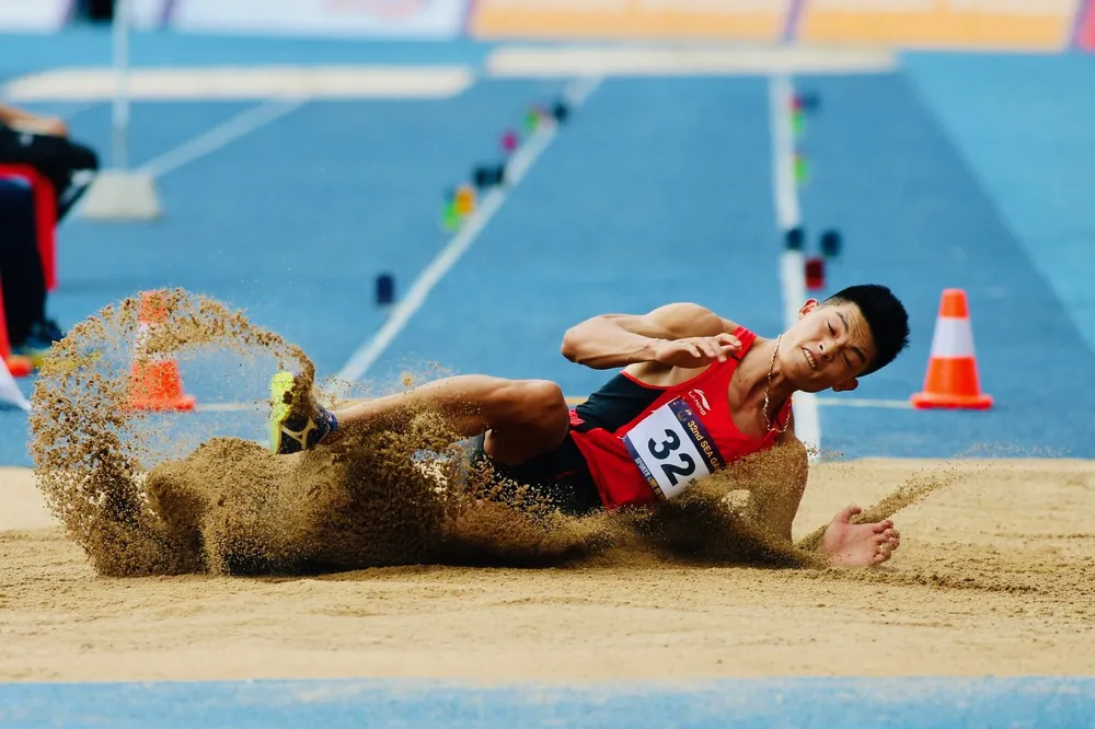 Tiến Trọng không bảo vệ thành công HCV ở SEA Games 32. Ảnh: DŨNG PHƯƠNG