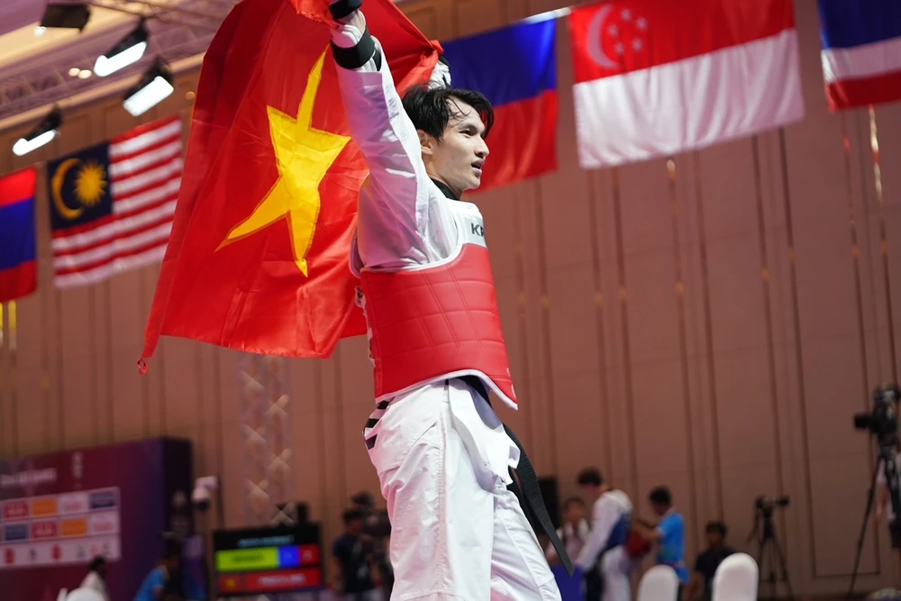 Hồng Phúc đã giành tấm HCV quý giá đánh dấu tấm HCV thứ 100 cho thể thao Việt Nam tại SEA Games 32. Ảnh: QUỲNH MAI