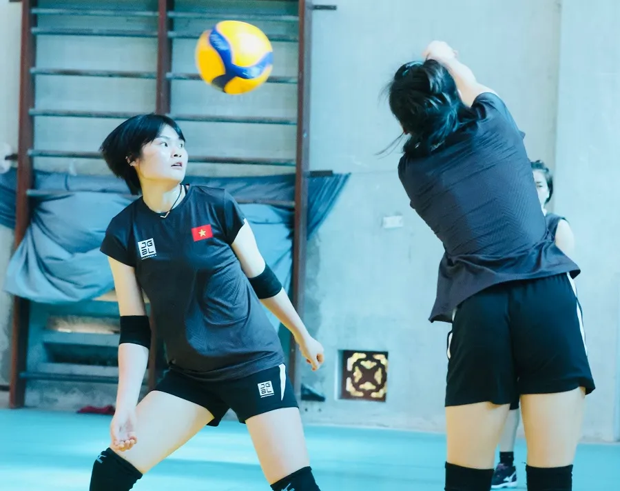 Cầu thủ Nguyễn Thị Uyên đã rút lui khỏi đội tuyển bóng chuyền nữ Việt Nam vì chấn thương. Ảnh: QUỲNH MAI