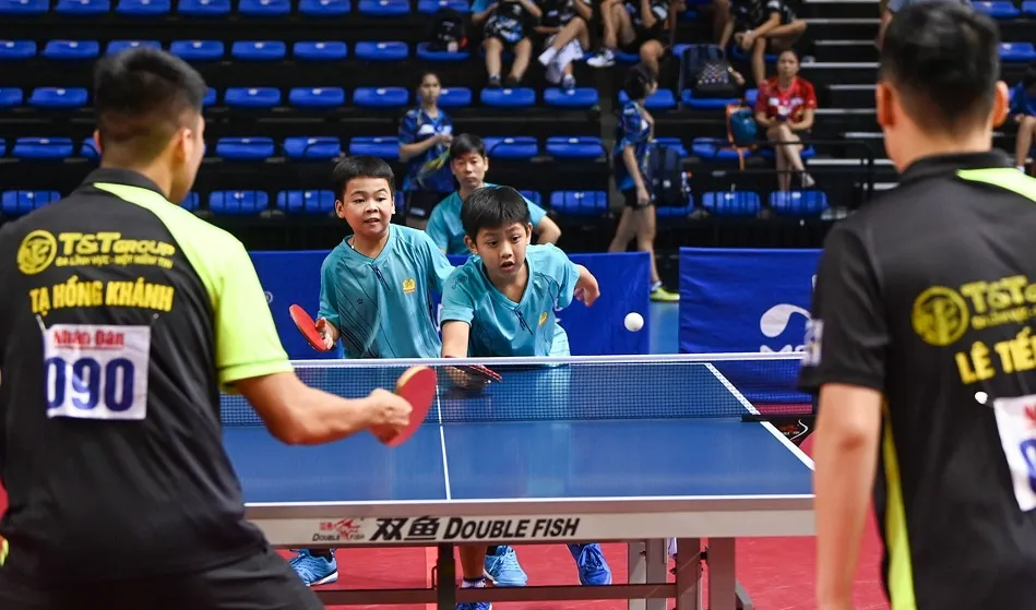 VĐV trẻ đã ra thi đấu tại giải vô địch quốc gia cho thấy bóng bàn rất có sức hút về chuyên môn. Ảnh: NHÂN DÂN