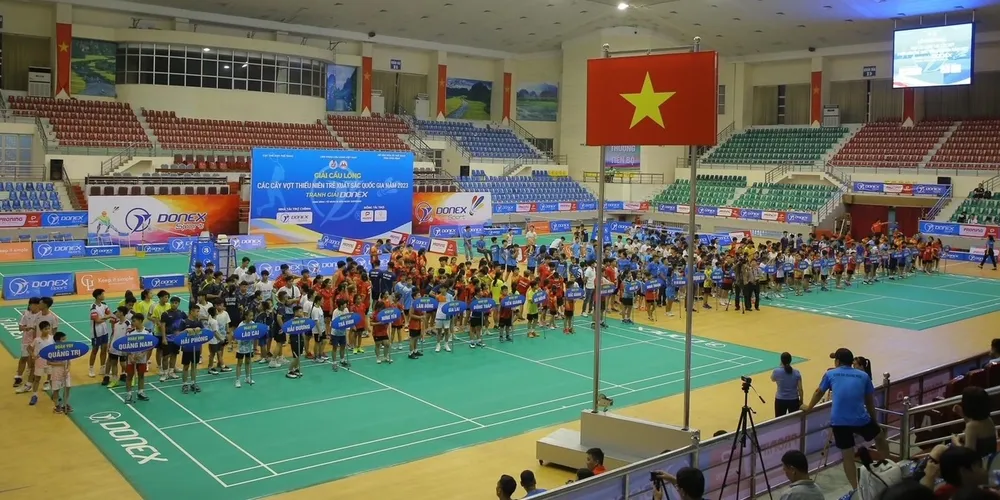 Hơn 300 tay vợt dự giải các tay vợt thiếu niên, trẻ xuất sắc toàn quốc ở Ninh Bình là điều đáng khích lệ. Ảnh: BWF