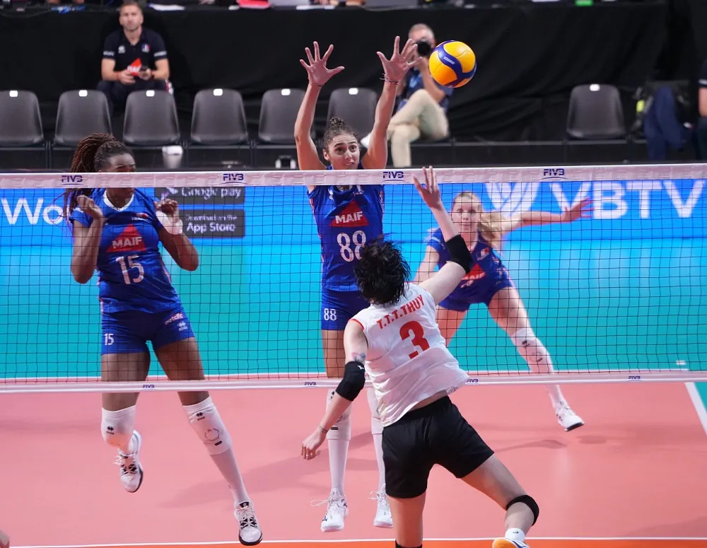 Thanh Thúy (3) tiếp tục là điểm sáng của đội tuyển bóng chuyền nữ Việt Nam. Ảnh: VFV Thanh Thúy (3) tiếp tục là điểm sáng của đội tuyển bóng chuyền nữ Việt Nam. Ảnh: VFV