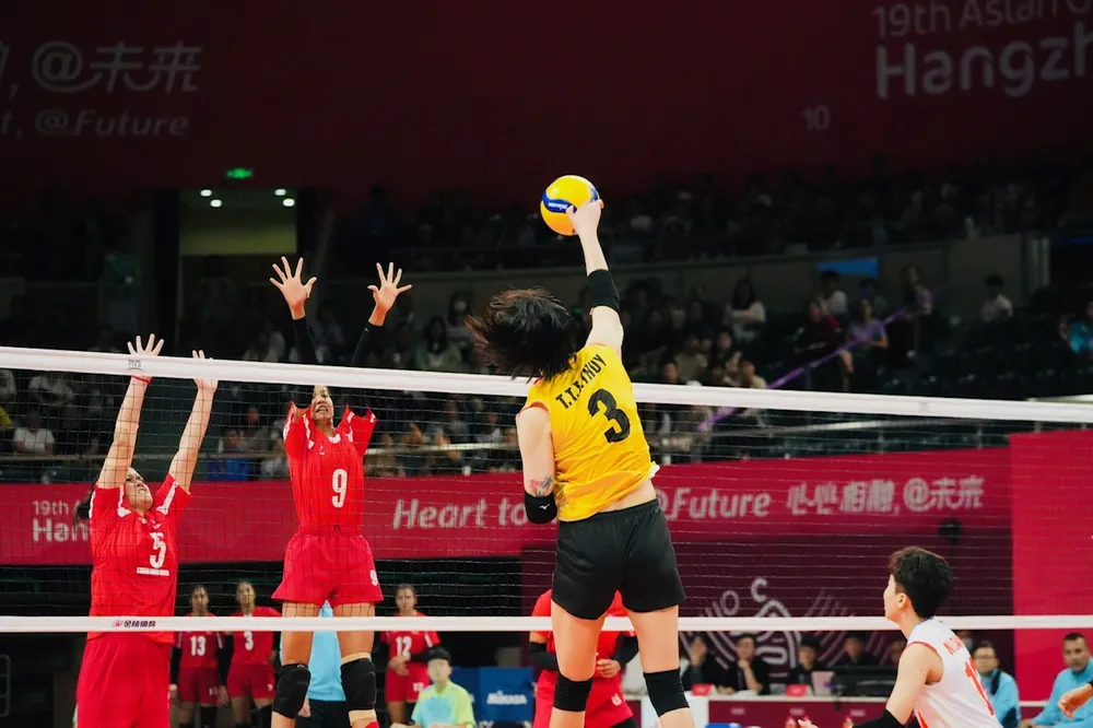 Đội trưởng Thanh Thúy (3) vẫn là thủ lĩnh tinh thần của các đồng đội khi có mặt tại ASIAD 19 lần này. Ảnh: HIỂN TRẦN