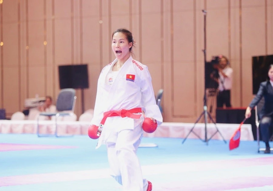 Đinh Thị Hương từng giành HCV tại SEA Games 32 rất được chờ đợi thi đấu tốt ở ASIAD 19 cho đội tuyển karate Việt Nam. Ảnh: DŨNG PHƯƠNG