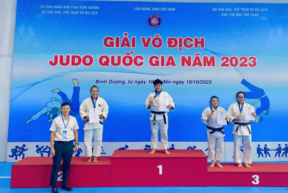 Phương Quỳnh giành HCV hạng 78kg nữ tại giải năm nay. Ảnh: BTC