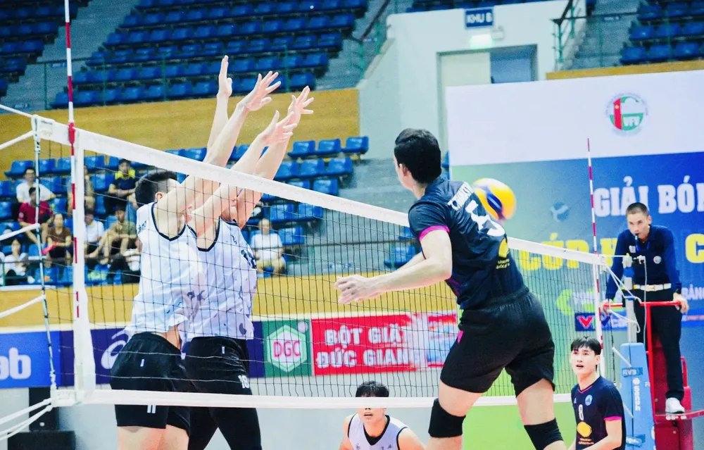 Khán giả vắng trên các khán đài sẽ là điều để nhà tổ chức tìm các phương án thu hút hơn ở mùa giải năm 2024. Ảnh: BÓNG CHUYỀN VIỆT NAM