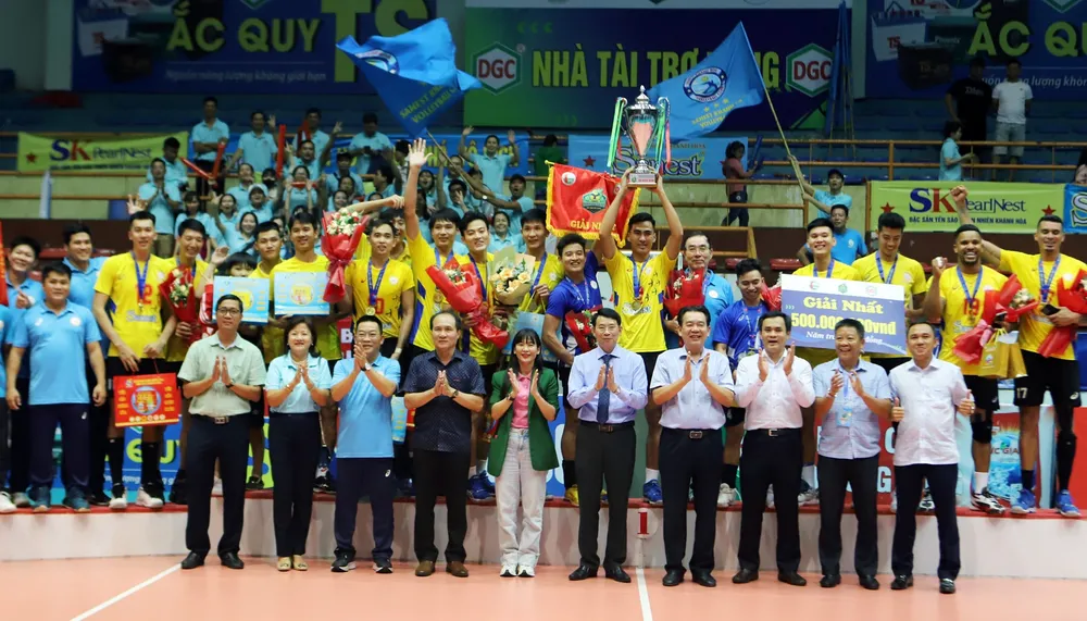 Đội nam Sanest Khánh Hòa là nhà vô địch ở giải năm nay. Ảnh: VFV
