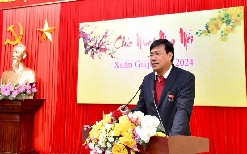 Cục trưởng Cục TDTT - ông Đặng Hà Việt thông tin thêm về vấn đề tại đội TDDC Việt Nam. Ảnh: CỤC TDTT