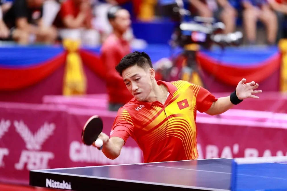 Nguyễn Anh Tú đang nỗ lực tập luyện hướng tới dự vòng loại Olympic môn bóng bàn. Ảnh: DŨNG PHƯƠNG