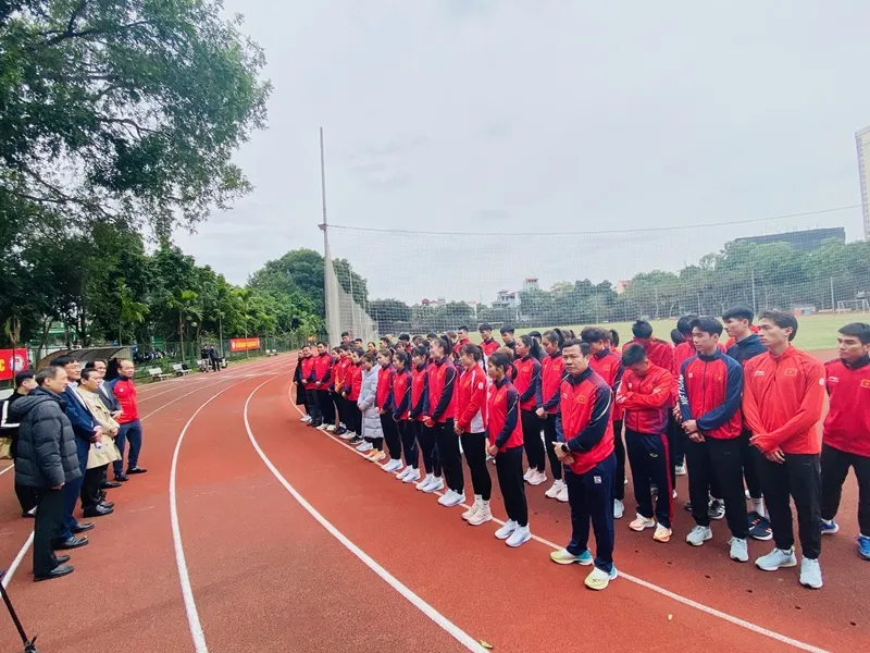 Lãnh đạo Bộ VH-TT-DL và Cục TDTT gặp mặt các đội thể thao trọng điểm chuẩn bị cho vòng loại Olympic. Ảnh: MINH MINH