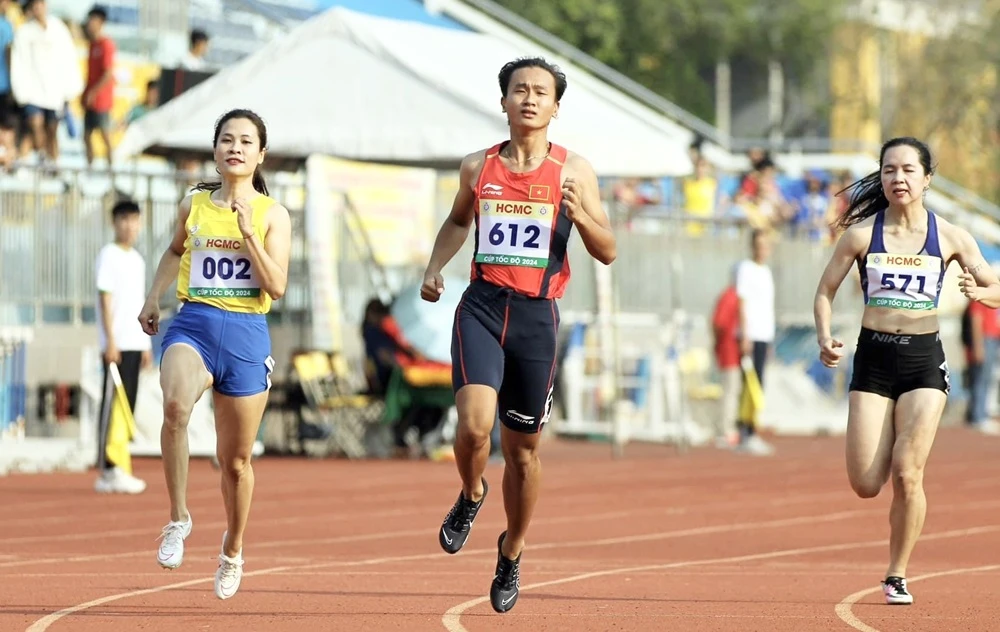 Nhi Yến hướng tới mục tiêu giành huy chương ở giải trẻ vô địch châu Á năm nay. Ảnh: DŨNG PHƯƠNG