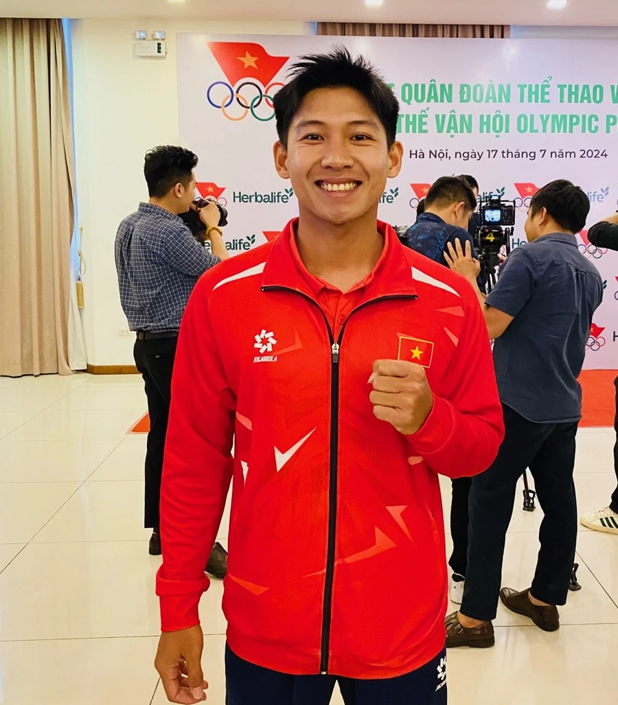 Lê Quốc Phong đang có sự tự tin hướng tới Olympic 2024. Ảnh: MINH MINH