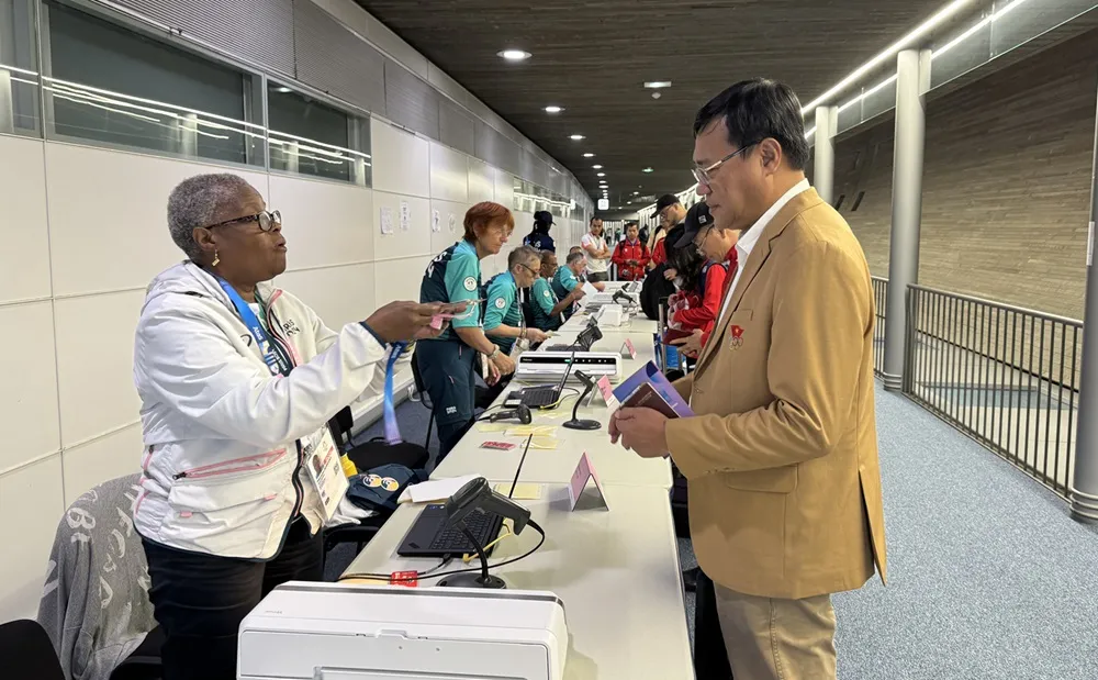 Trưởng đoàn thể thao Việt Nam - ông Đặng Hà Việt đã có mặt tại Paris (Pháp) và các thành viên đã sẵn sàng bước vào tranh tài. Ảnh: ĐOÀNTTVN