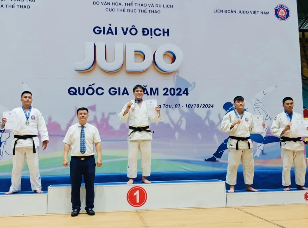 Võ sỹ Lê Anh Tài giành chiến thắng cho judo TPHCM tại hạng 90kg nam ở giải năm nay. Ảnh: A.TÀI