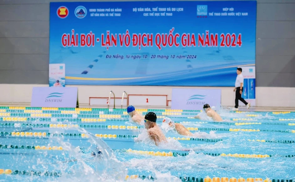 Giải bơi vô địch quốc gia 2024 đang diễn ra sôi nổi tại Đà Nẵng. Ảnh: VASA