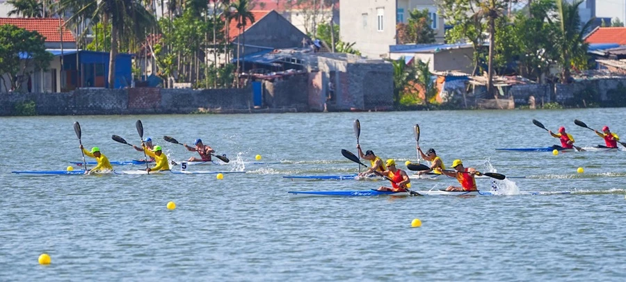 VĐV đã thi đấu các nội dung của canoeing tại giải vô địch quốc gia năm nay. Ảnh: HPGOV