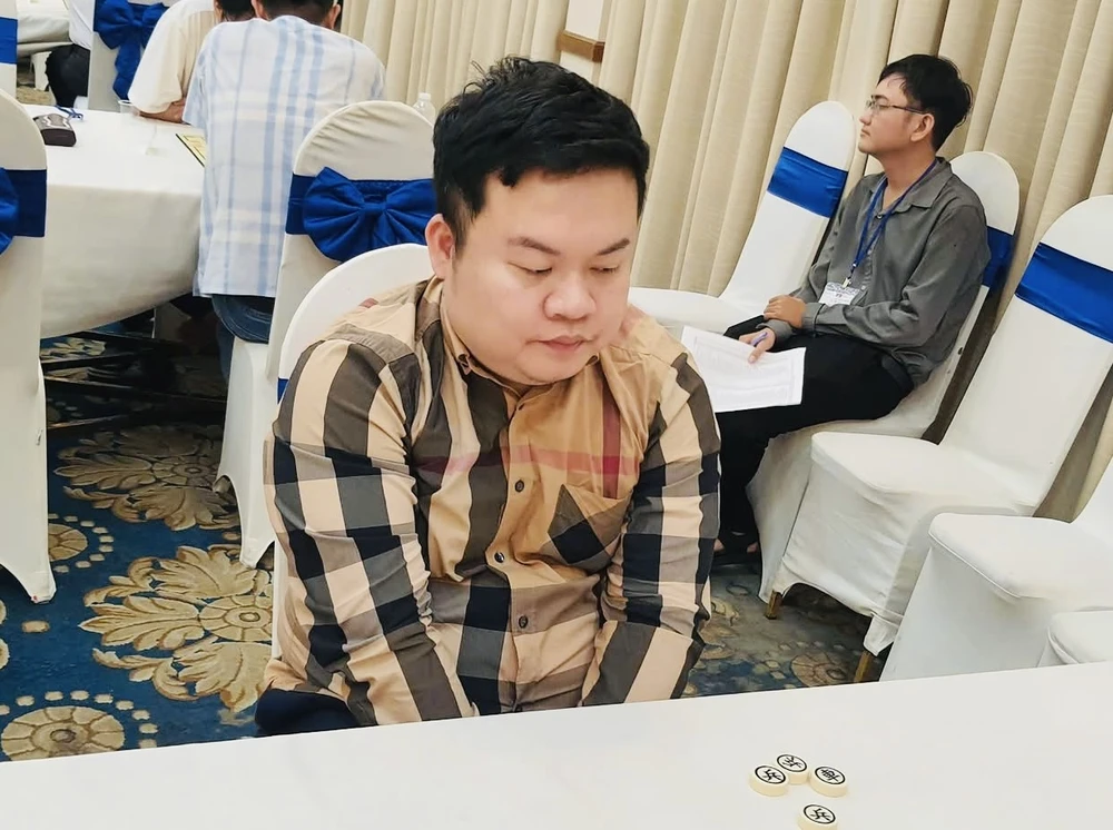 Kỳ thủ Hà Văn Tiến đã giành HCV nội dung cờ chớp nam tại giải vô địch quốc gia 2025. Ảnh: COTUONGVN