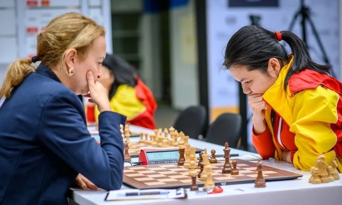 Phạm Lê Thảo Nguyên tự tin trước cuộc đấu tại châu Á năm nay. Ảnh: FIDE pha-m-le-tha-o-nguye-n-vs-bulg-4368-1909-1726893370.jpg