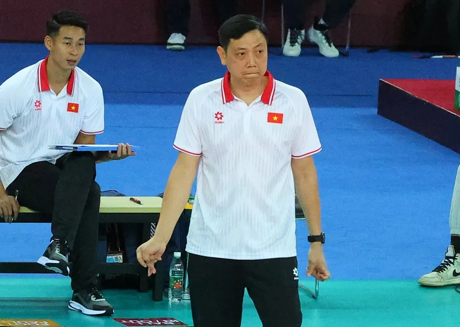 Ông Nguyễn Trọng Linh nhận nhiệm vụ là HLV trưởng đội nữ trẻ Việt Nam. Ảnh: AVC 222222.jpg