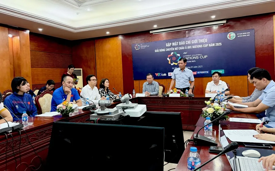Ban tổ chức công bố về chương trình thi đấu của giải tại Đông Anh (Hà Nội). Ảnh: MINH MINH IMG_5285.jpg