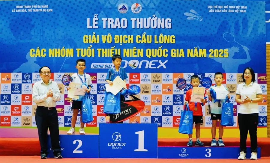 Có thêm VĐV trẻ tham dự thì việc tìm thêm lực lượng mới khả thi hơn cho nhà quản lý môn cầu lông. Ảnh: VBF IMG_6112.jpg
