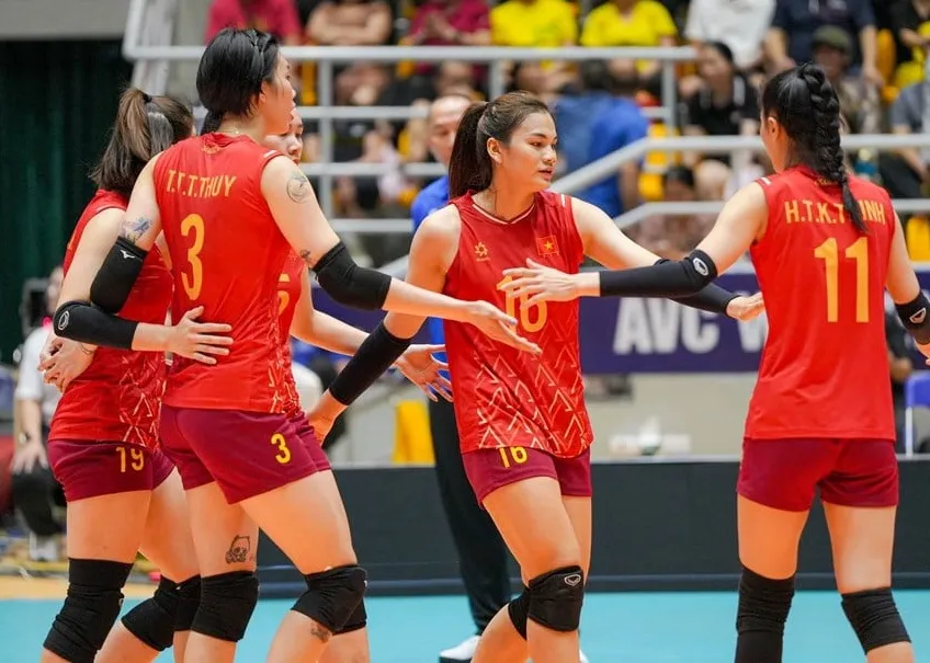 Chủ công Vi Thị Như Quỳnh (16) đang là 1 trong những cầu thủ ra sân thường xuyên của đội tuyển bóng chuyền nữ Việt Nam. Ảnh: AVC