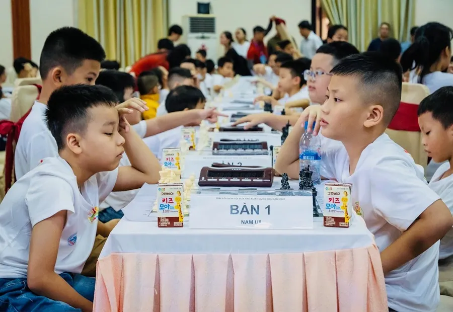 Giới chuyên môn đánh giá nhiều kỳ thủ trẻ đã đạt được kết quả tốt theo nhóm tuổi của mình. Ảnh: MINH MINH IMG_6760.jpg