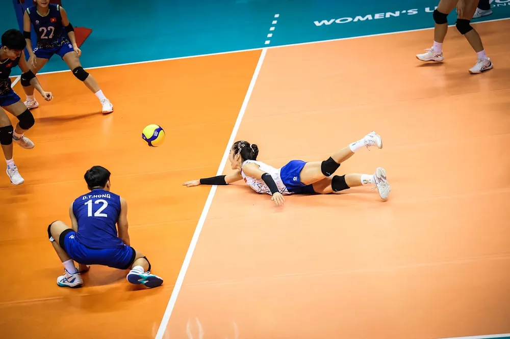 bong chuyen trẻ 2.jpg