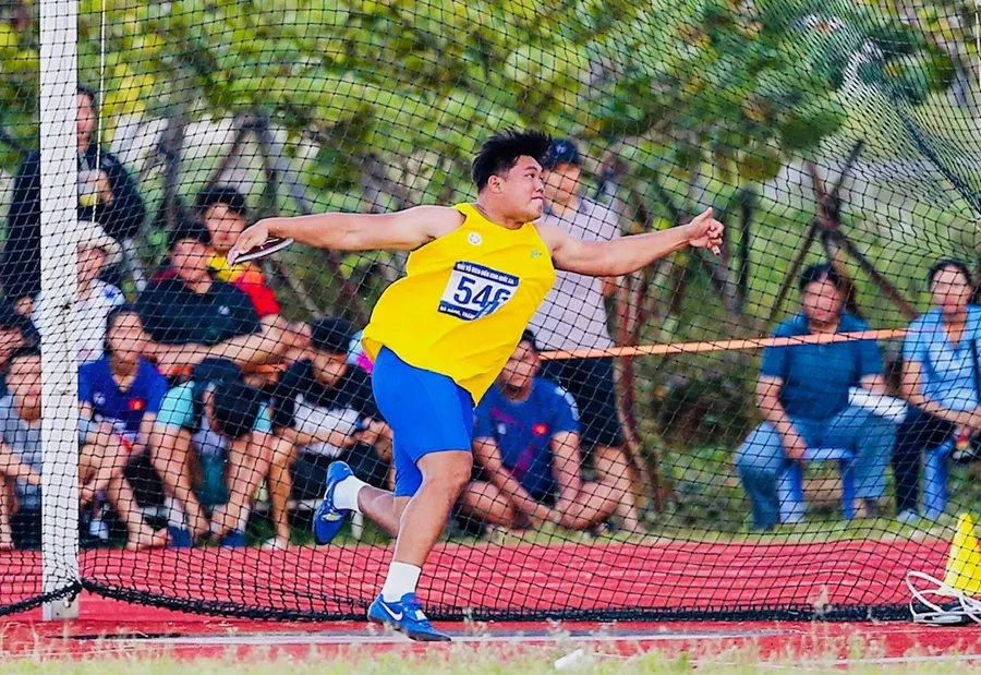 VĐV Thanh Bình vẫn giữ ưu thế trong nội dung ném đĩa. Ảnh: HOÀNG TÙNG