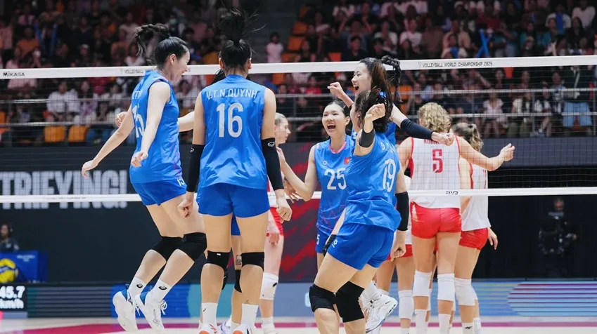 Đội tuyển bóng chuyền nữ Việt Nam đã khiến Ba Lan bị bất ngờ. Ảnh: VFV