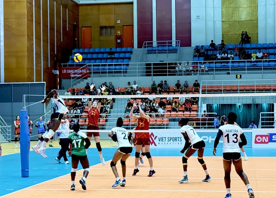 Đội tuyển bóng chuyền nữ Việt Nam chờ đợi cuộc tái đấu với đội Kenya vào ngày 27-8. Ảnh: MINH MINH