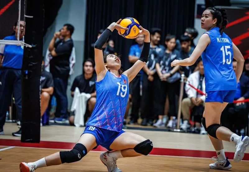 Lâm Oanh đang thi đấu nỗ lực tại giải vô địch thế giới 2025. Ảnh: FIVB
