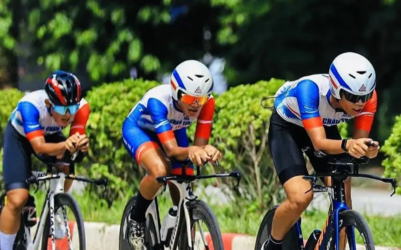 Trần Khởi Minh (dẫn đầu) được tính toán để đăng ký tham dự Đại hội thể thao trẻ châu Á 2025. Ảnh: LƯU TRỌNG ĐẠT