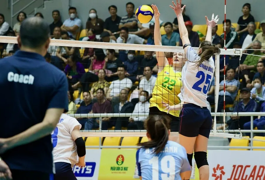 Chất lượng chuyên môn các giải đấu ở Việt Nam đã gia tăng khi có thêm VĐV ngoại. Ảnh: DŨNG PHƯƠNG