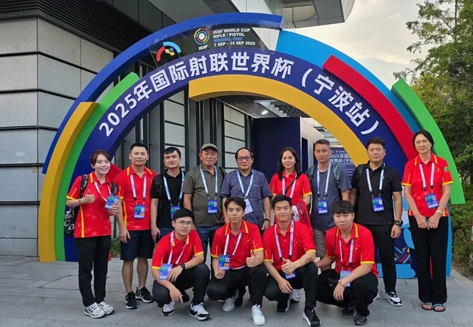 trinh thu vinh 1.jpg