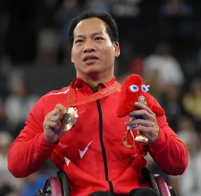 Lực sĩ thể thao người khuyết tật Lê Văn Công, Ảnh: PARALYMPIC