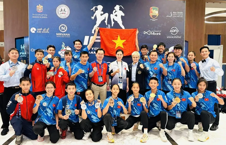Đội muay Việt Nam tại giải vô địch trẻ thế giới 2025. Ảnh: LÊ NA