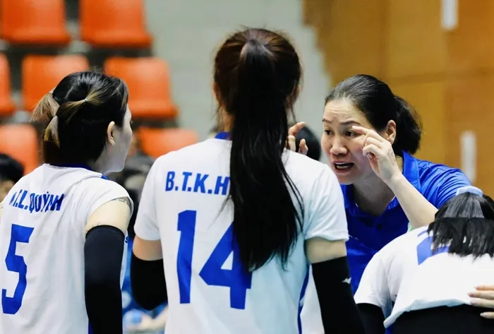 giia bong chuyen 3.jpg