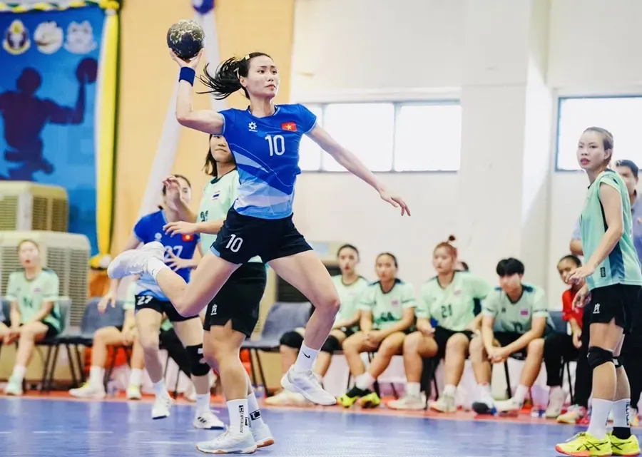 Các cầu thủ bóng ném nữ hàng đầu Việt Nam đều góp mặt giải vô địch quốc gia năm nay. Ảnh: PICHOOF