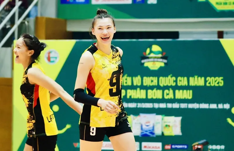 Đội nữ Ninh Bình sẽ thi đấu trận bán kết trong ngày tranh tài 13-10. Ảnh: DŨNG PHƯƠNG