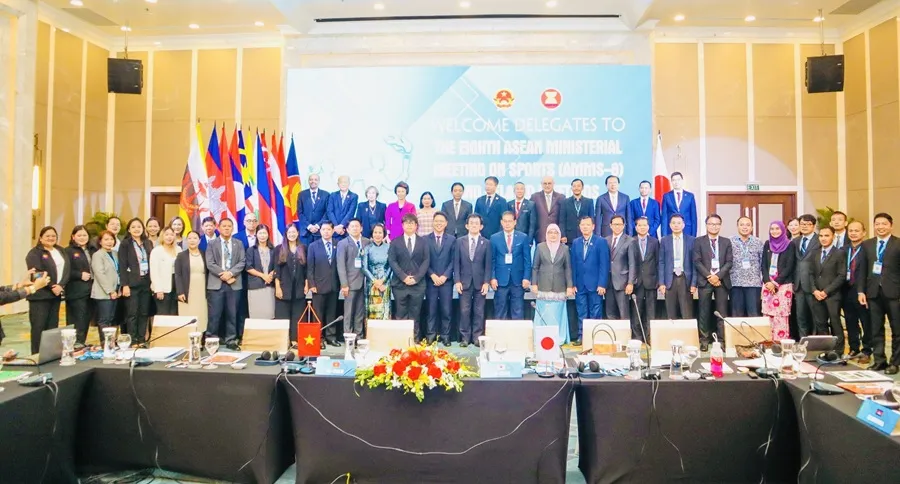 Các đại biểu tham dự phiên làm việc AMMS+Japan 5. Ảnh: LƯỢNG LƯỢNG