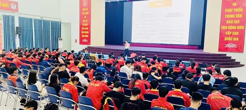 Các HLV, VĐV được thông tin đầy đủ về công tác phòng, chống doping trước khi Đại hội thể thao quốc tế quan trọng được diễn ra. Ảnh: TRỌNG HẢI