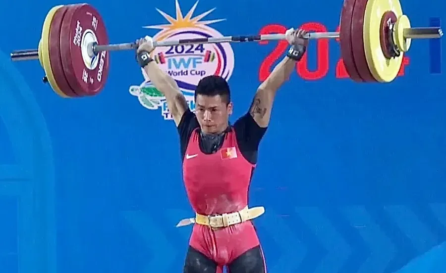 Lực sĩ Trịnh Văn Vinh gần như chắc chắn vắng mặt tại SEA Games 33-2025. Ảnh: CỤC TDTTVN