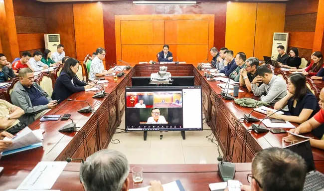 Lãnh đạo Bộ VH-TT-DL và đại diện các bộ môn làm việc rà soát sự chuẩn bị SEA Games 33-2025. Ảnh: BVHTTDL