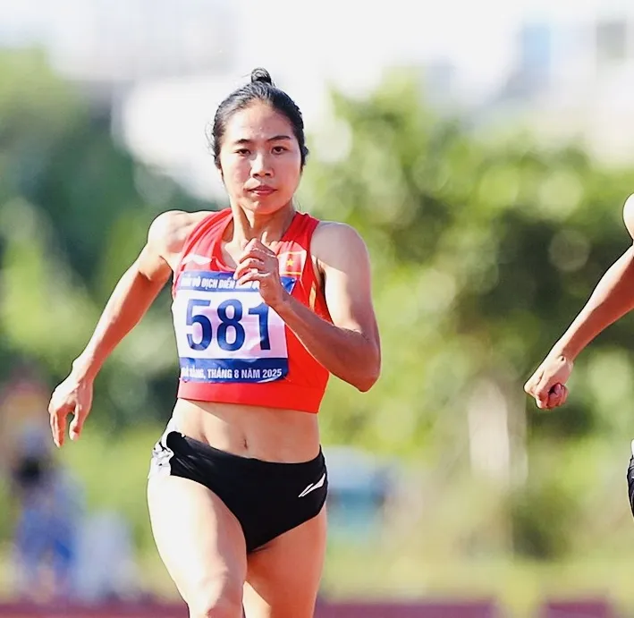 Tuyển thủ Hà Thị Thu đang là VĐV nữ có kết quả 100m tốt nhất Việt Nam. Ảnh: HOÀNG TÙNG