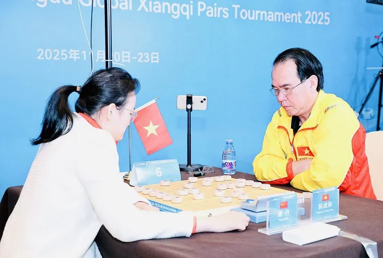 Kỳ thủ Nguyễn Thành Bảo đang thi đấu tại Trung Quốc. Ảnh: VXF