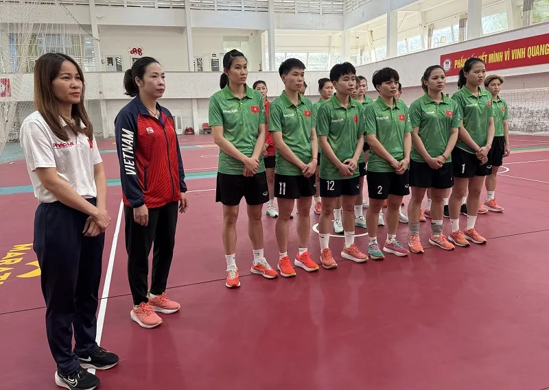 Đội tuyển cầu mây nữ Việt Nam rất quyết tâm giành thành tích cao tại SEA Games 33-2025. Ảnh: MINH CHIẾN