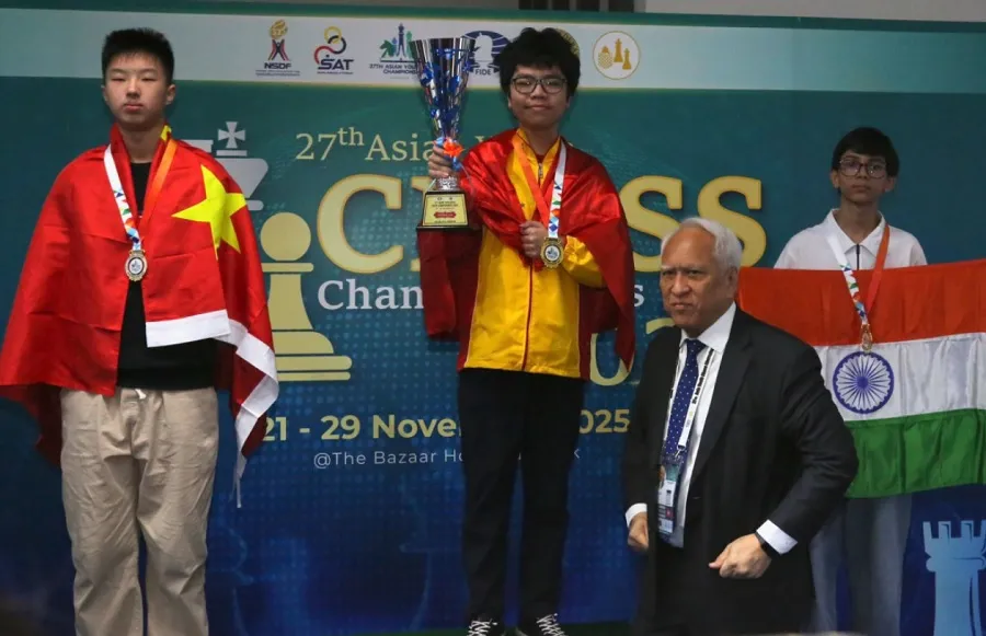 Kỳ thủ Đầu Khương Duy đã giành HCV cờ nhanh tại giải vô địch trẻ châu Á 2025. Ảnh: ASIAN CHESS