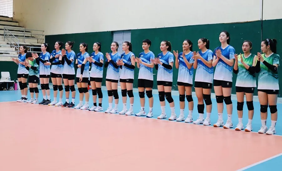 Đội tuyển bóng chuyền nữ Việt Nam đang tập luyện tại Vĩnh Long. Ảnh: VTVBĐLA